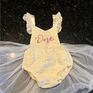 Cake Smash ONE girl outfit